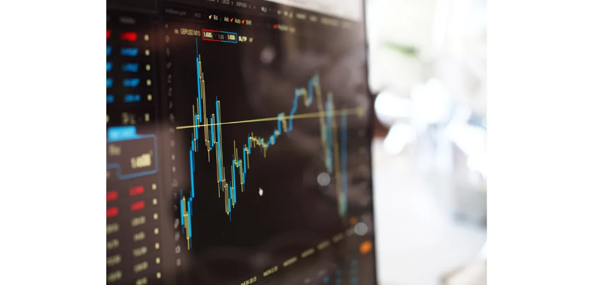Blurred-Lines-The-Difference-Between-Trading-And-Investing