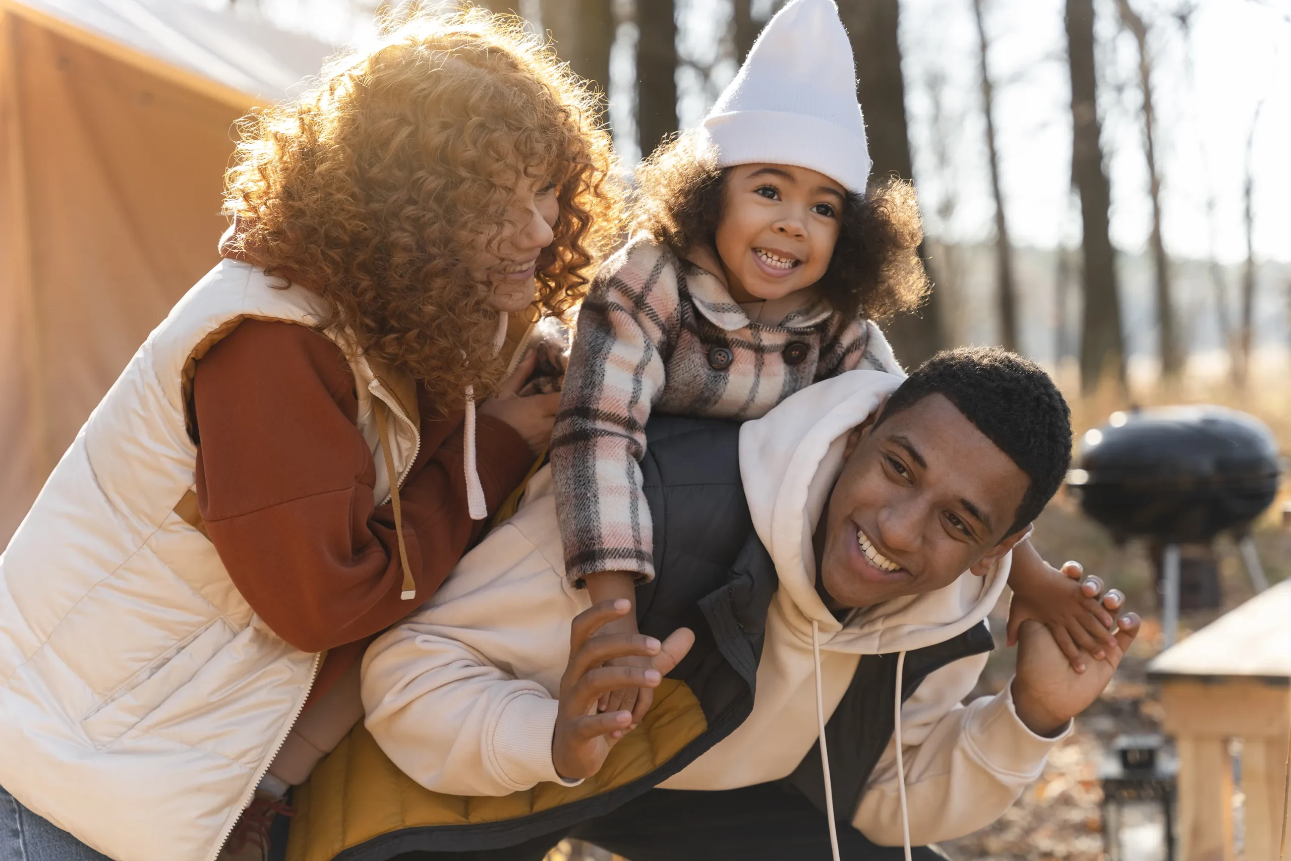 young-family-enjoying-trips